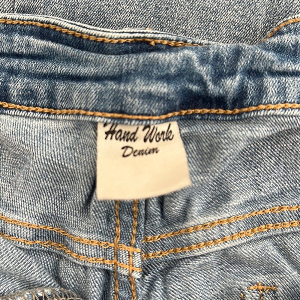 I’m a 10 and they fit great!